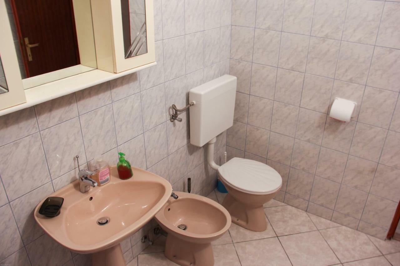 Apartmani Nada セゲット・ヴラニツァ エクステリア 写真